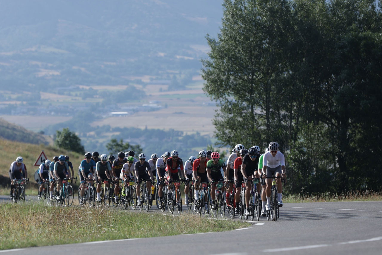 Alp Cerdanya Cycle Tour: La renovada Alpinum TotalEnergies con Indurain y Chavanel