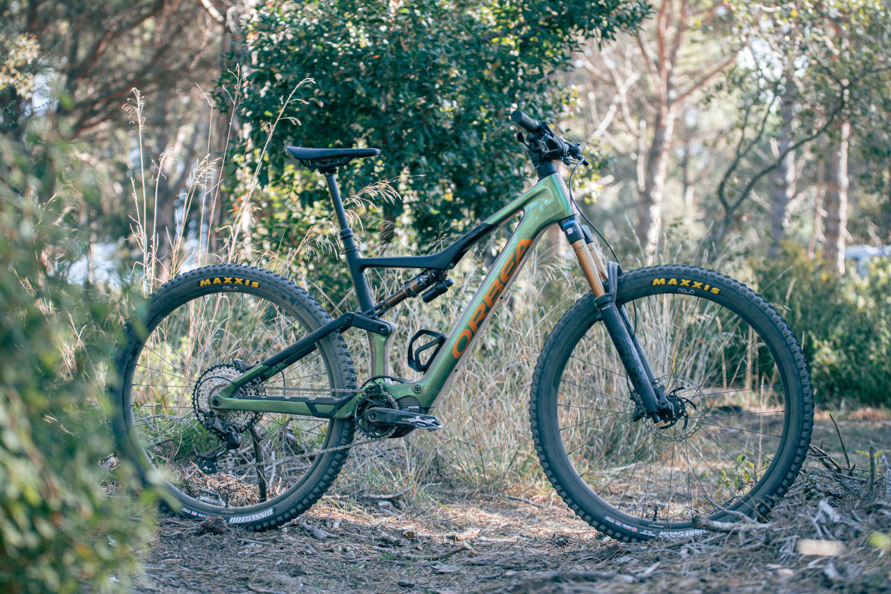 Bicicletas eléctricas: montaña, carretera, gravel y paseo [Guía Completa]