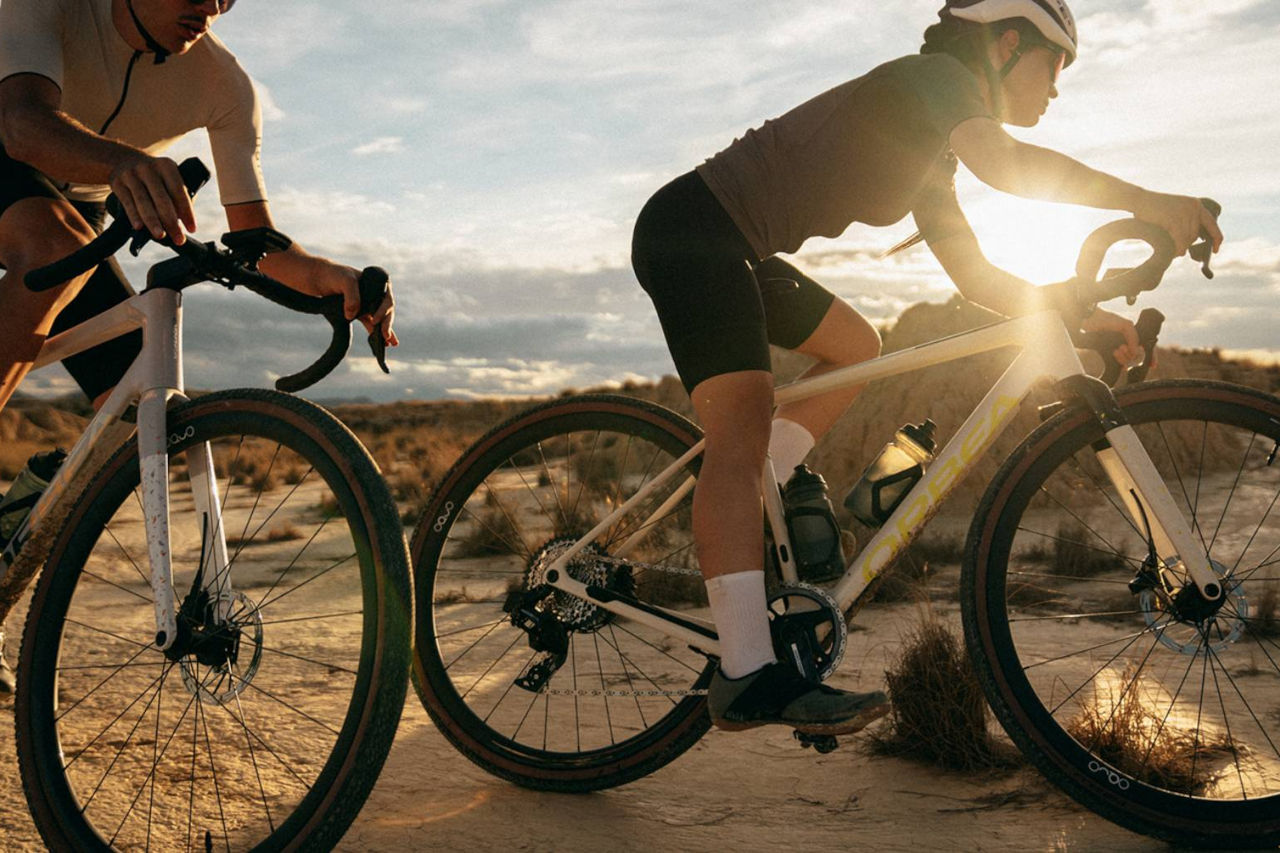 Comparativa gravel: Orbea Terra vs Cannondale SuperSix EVO SE