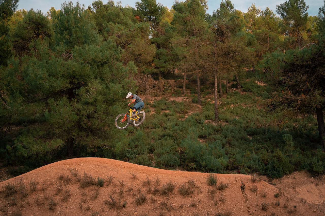 Guía de compra para bicicletas de montaña: todo lo que deberías saber
