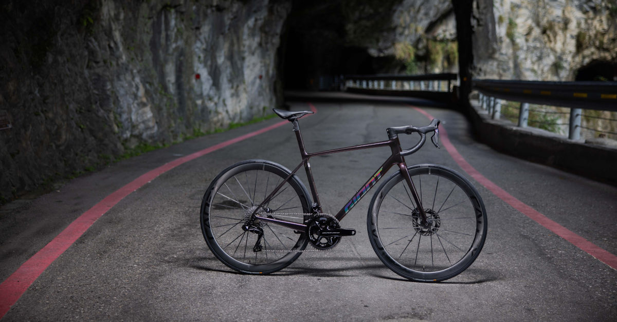 Conoce la última generación de la Giant TCR 2025