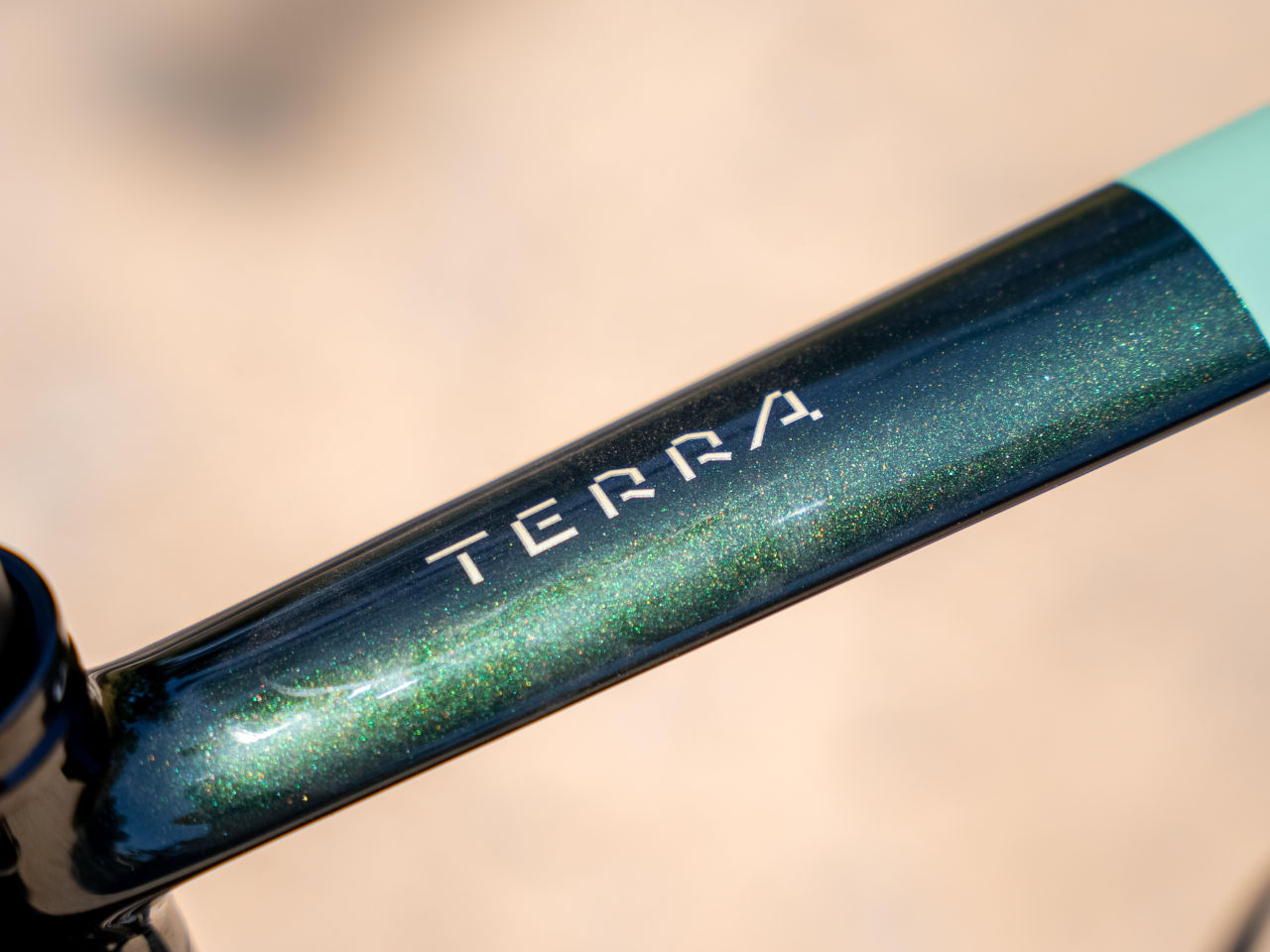 Nueva Orbea Terra 2025: La gravel bike versátil que lo cambia todo