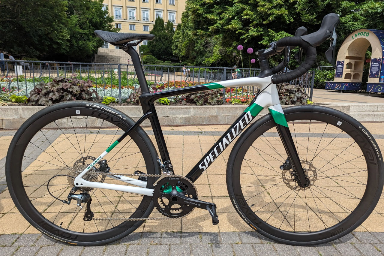 Duelo en el pavé: Specialized Roubaix 22 y Roubaix 23