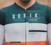 ¡Lo nuevo de @gobik_wear ha llegado a Escapa!

Factory Team 6.0 ya disponible, ¿qué os parece?

¡Date prisa porque vuelan!

#Escapa #Gobik #Wear #maillot #bike #bici #biciclteta #cycling #cyclist #new
