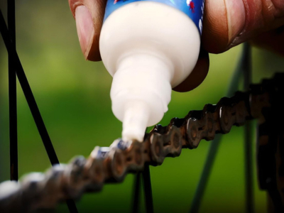 Lubricante para bicicleta: guía completa para elegir el mejor según clima 