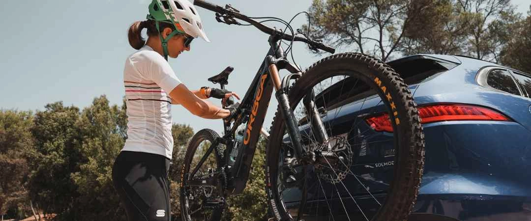 Reisen Sie mit dem Fahrrad